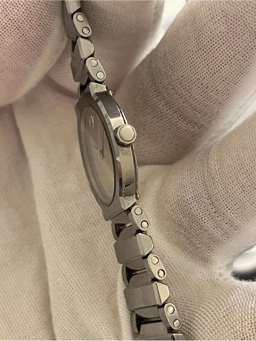 MOVADO Valor Ceramic 89.01.1841 Silver Mirror Dial 26mm Women's Watch Swiss Made